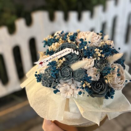 Shop Full Width Arabic Gucci Flora Candle Bouquet (Large Size)