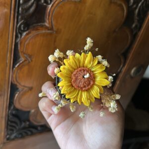 Shop Full Width Event gifting mini candle bouquet (Sunflower candle)